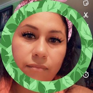 Meet your Posher, Lorena